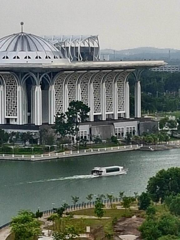 Ayer8 Putrajaya Guesthouse Экстерьер фото