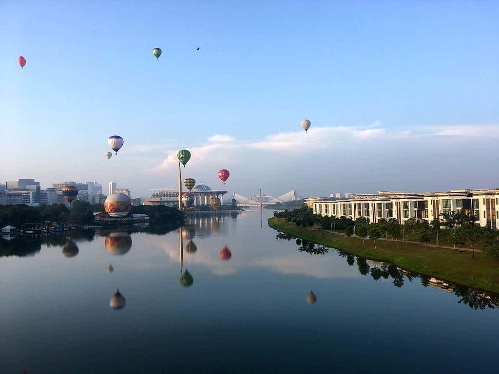Ayer8 Putrajaya Guesthouse Экстерьер фото